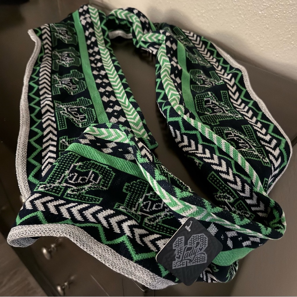Lady 12 Seahawks Football Green and Black Patterned Infinity Scarf